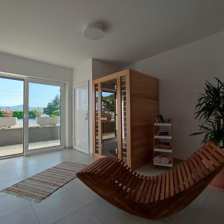 Holiday Home Cherry Tree Zrnovnica Экстерьер фото